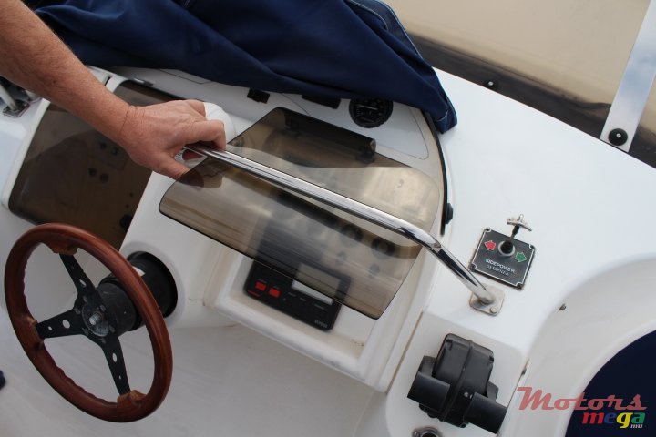 2002' Sunseeker photo #7