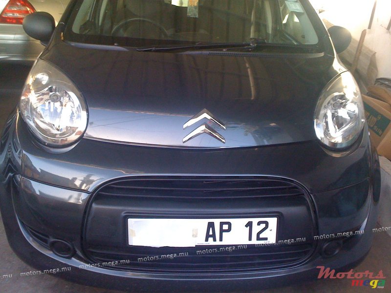 2012' Citroen c1 attraction photo #2