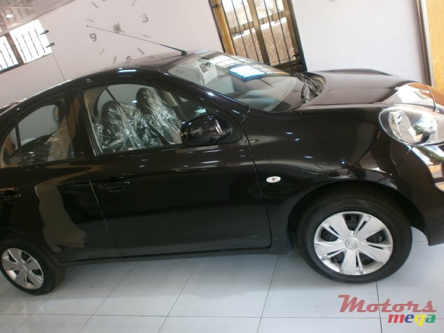 2013' Nissan March K-13 photo #2