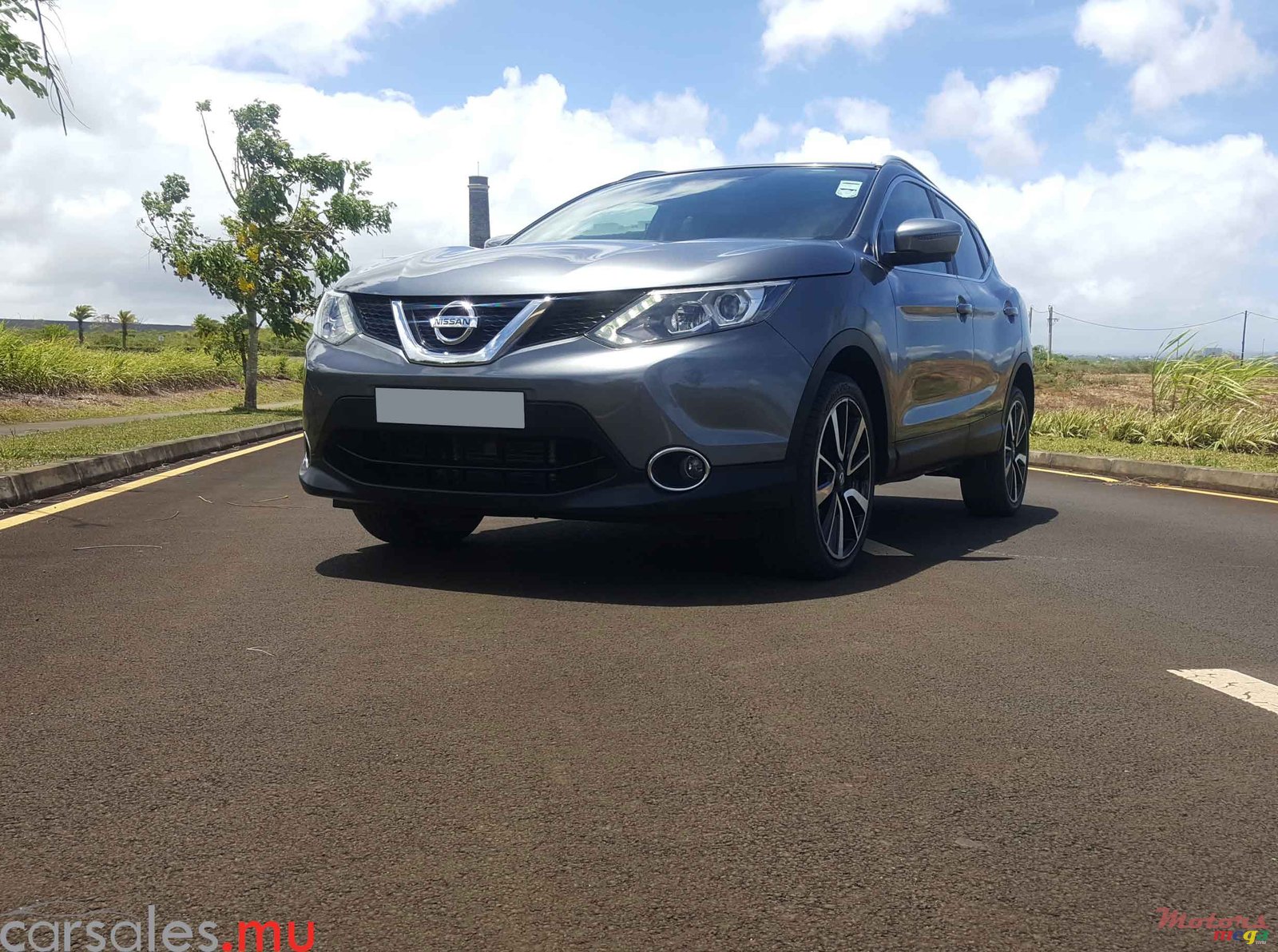 2015' Nissan Qashqai 1.6 dci Tekna photo #1