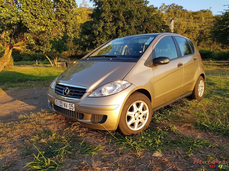 2005' Mercedes-Benz A 150 photo #6