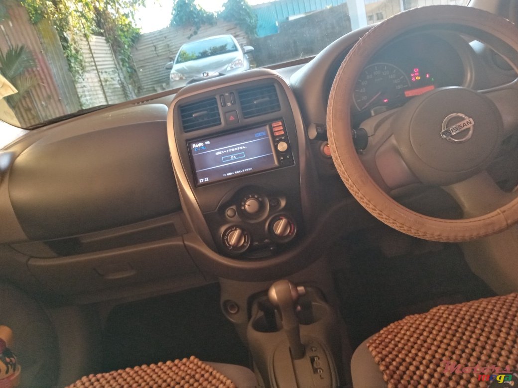 2014' Nissan March photo #5