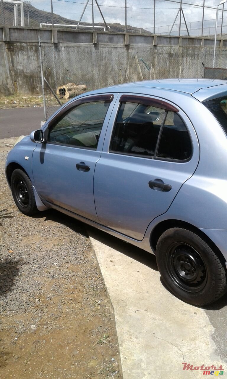 2002' Nissan March photo #1