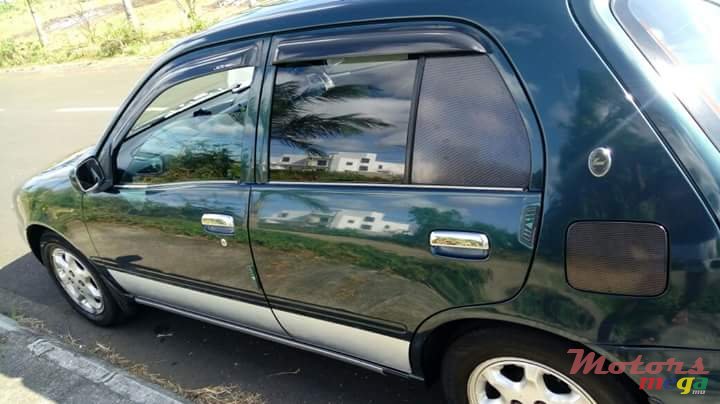 1998' Toyota Starlet photo #2