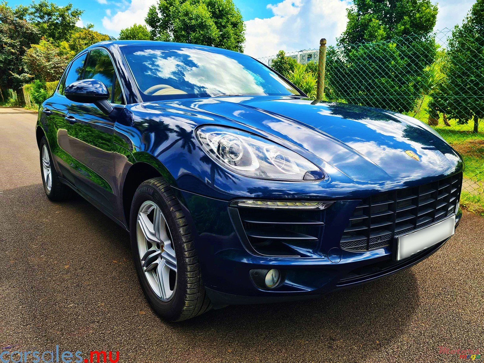 2016' Porsche Macan S 3.0 V6 photo #2