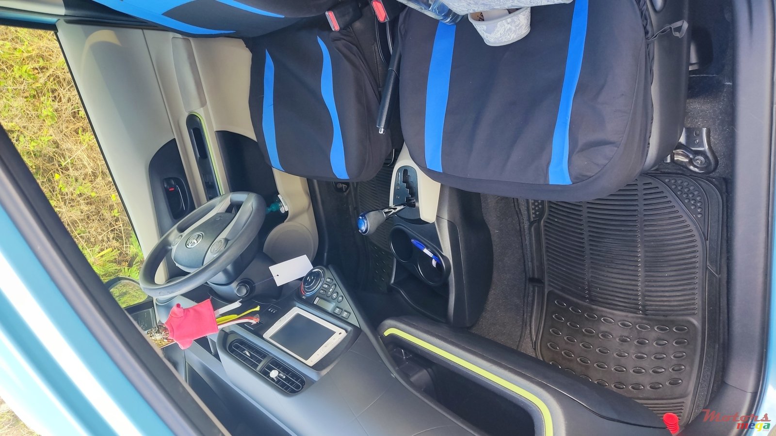 2014' Toyota Aqua photo #5