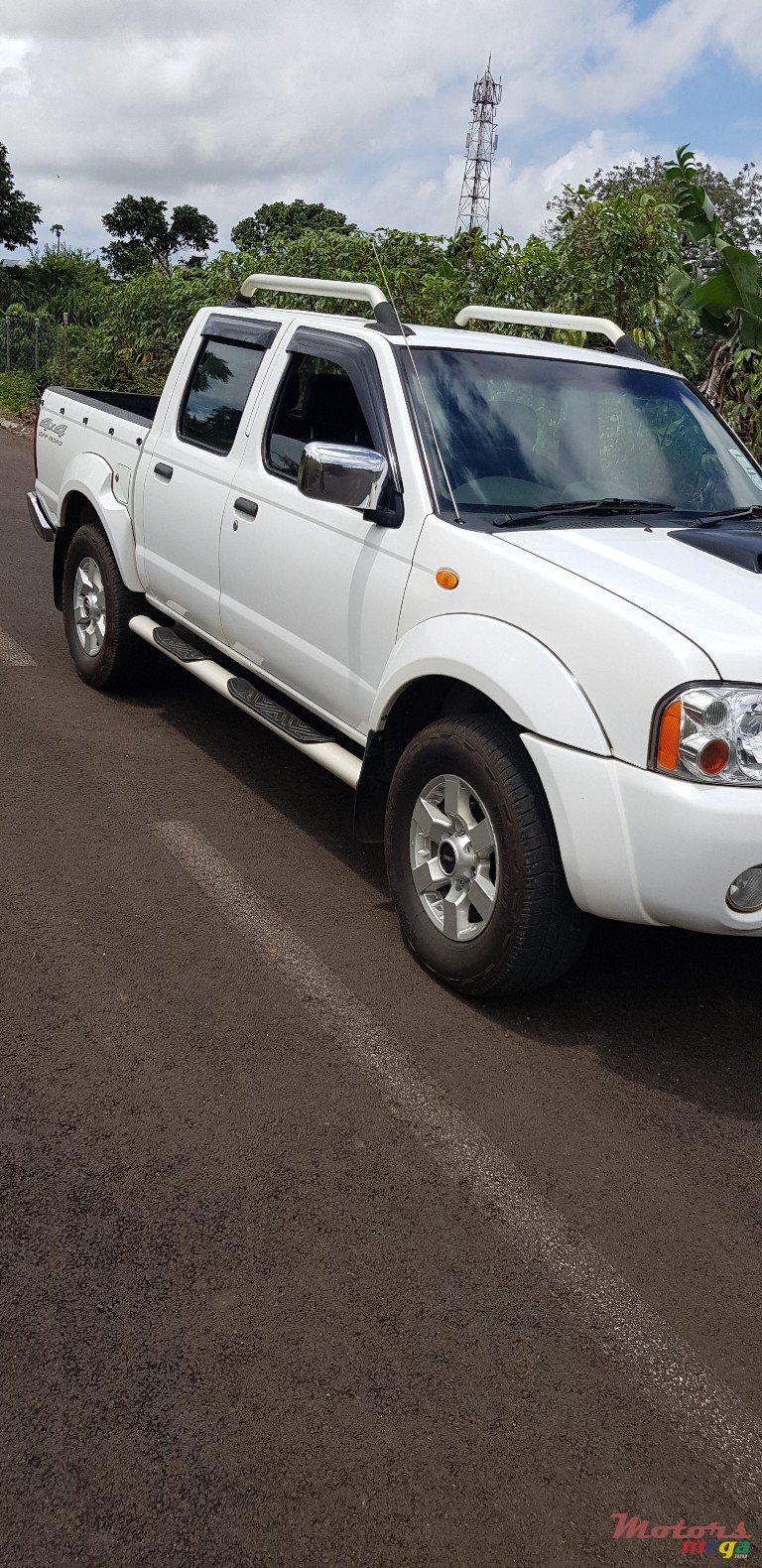 2015' Nissan Hardbody YD25 2.5 turbo photo #1