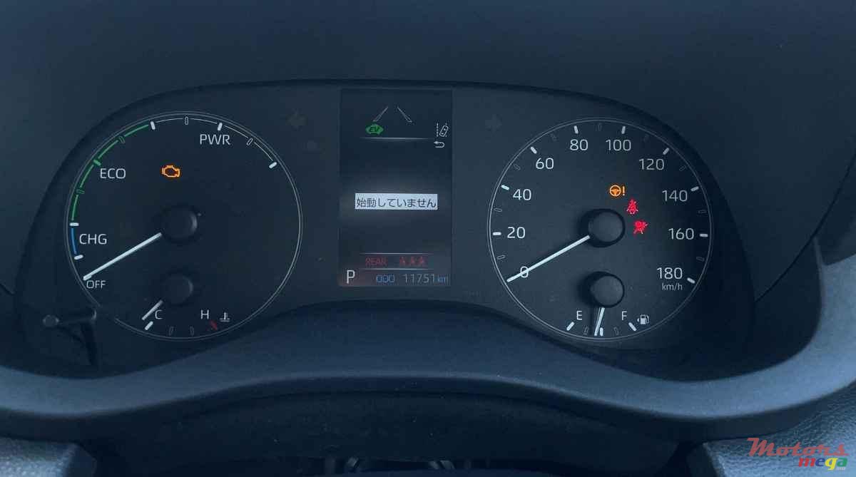 2021' Toyota Yaris photo #7