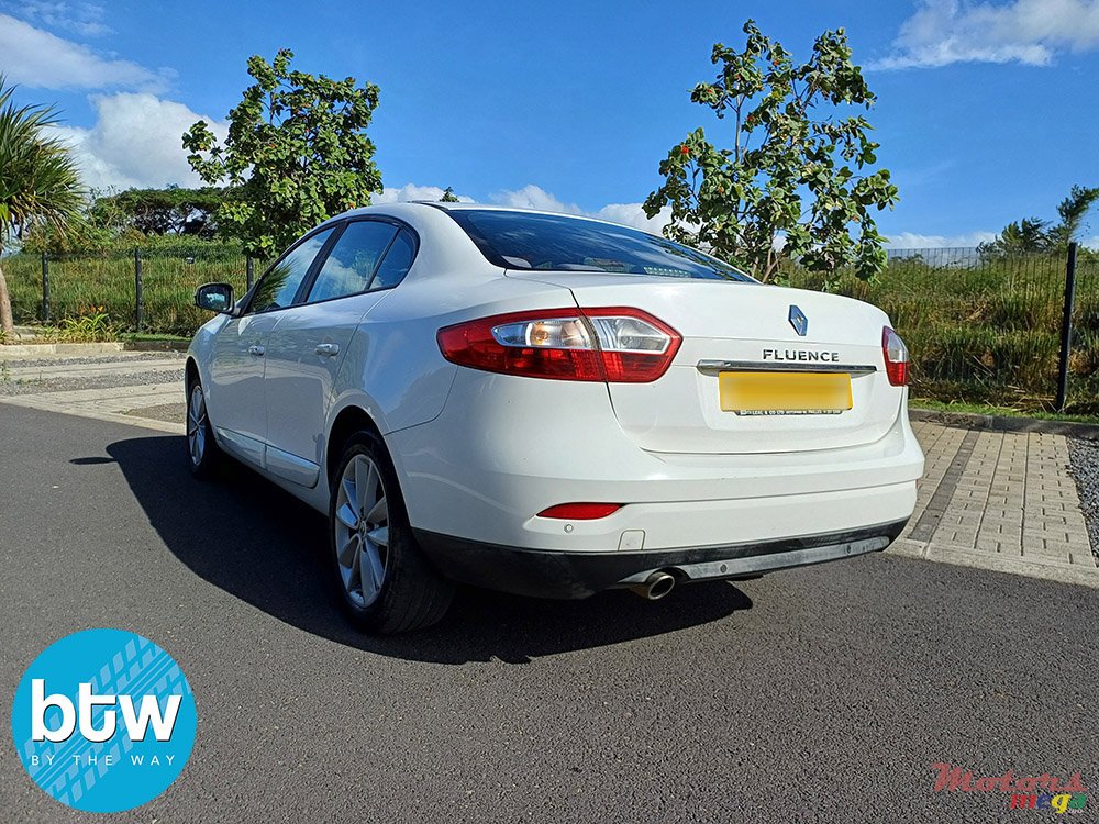 2014' Renault Fluence photo #4