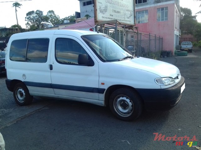 2001' Peugeot Partner photo #3