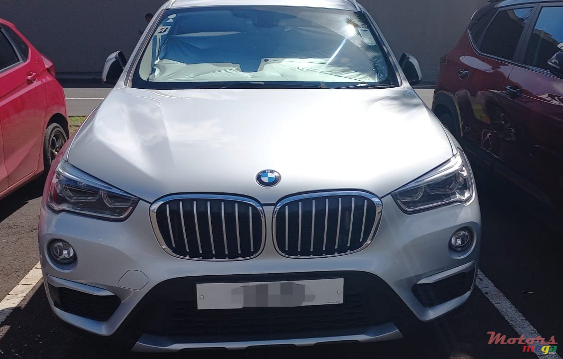 2019' BMW X1 photo #1