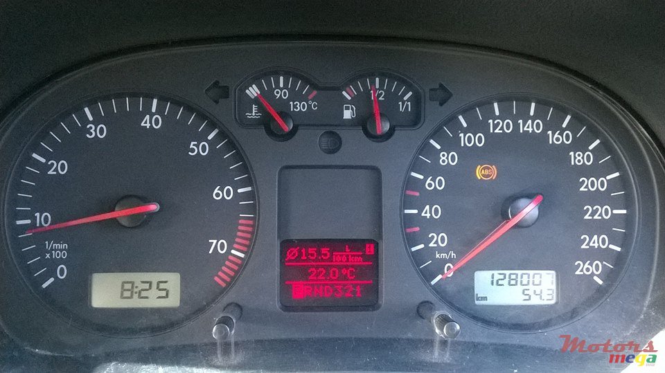 2000' Volkswagen GOLF 4    1.6 SR photo #4