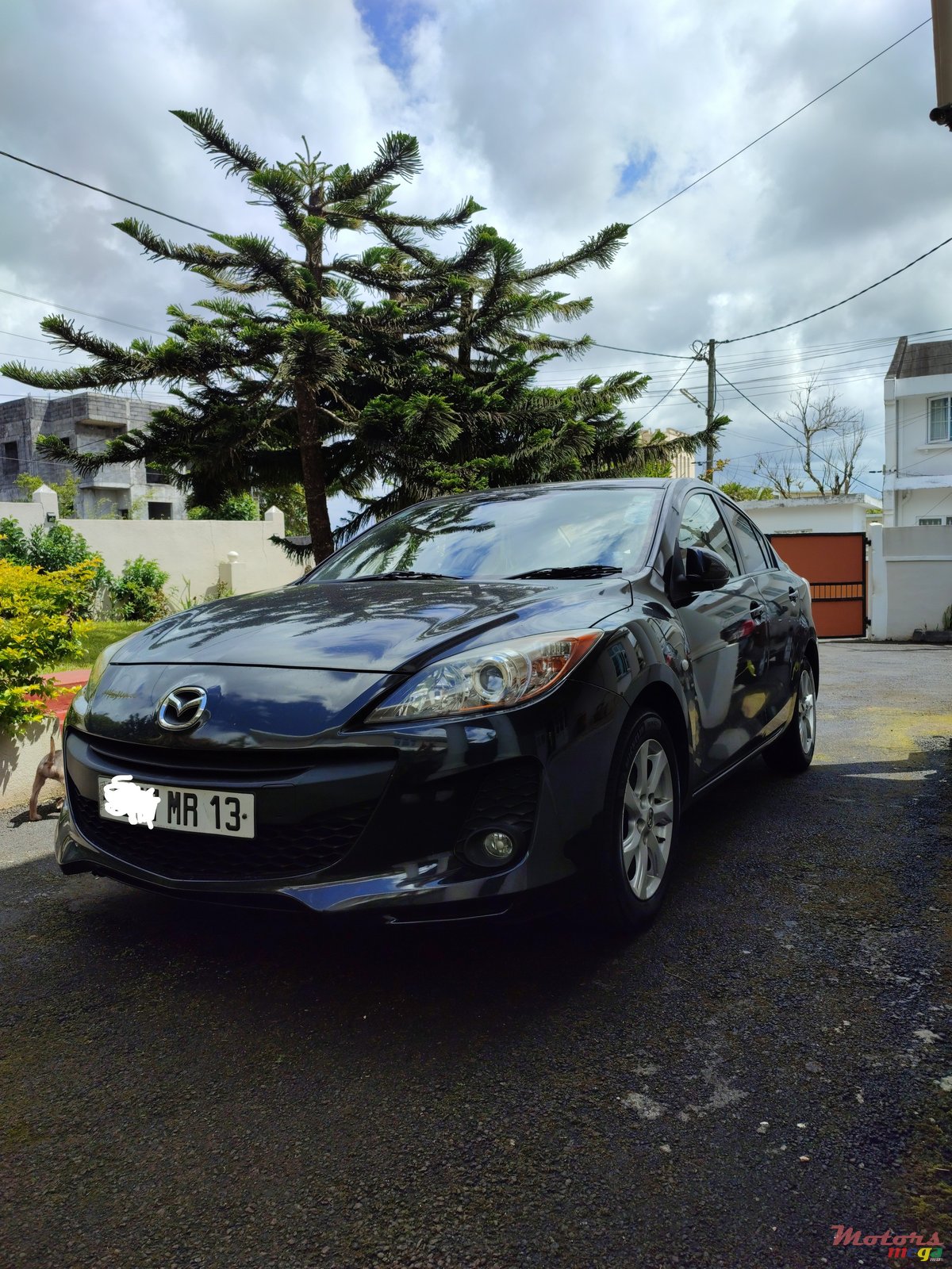 2013' Mazda 3 photo #2