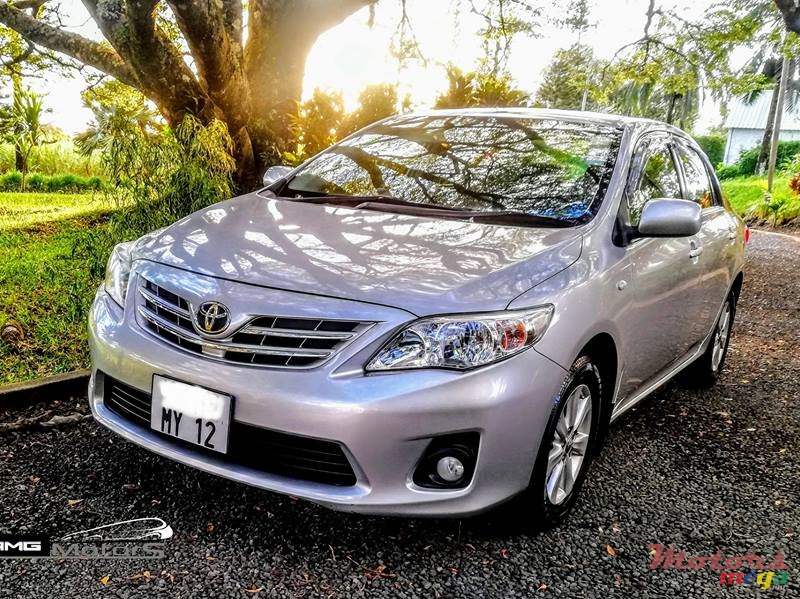 2012' Toyota Corolla GLI 1.5 JAPAN photo #1