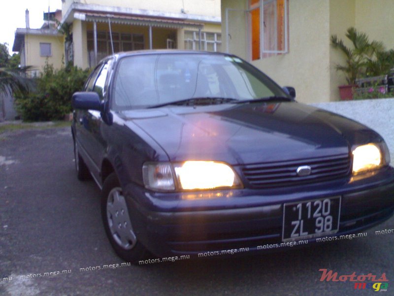 1998' Toyota photo #3