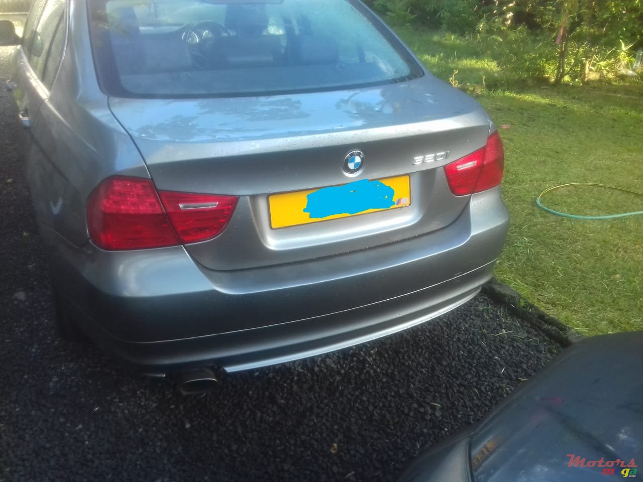 2010' BMW 320 photo #1