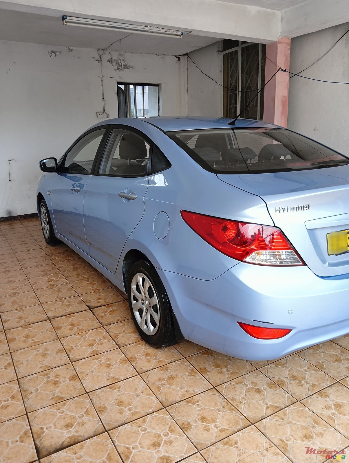 2012' Hyundai Accent photo #7