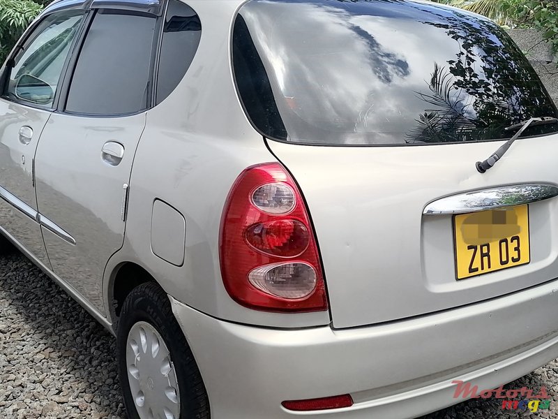 2003' Toyota photo #3