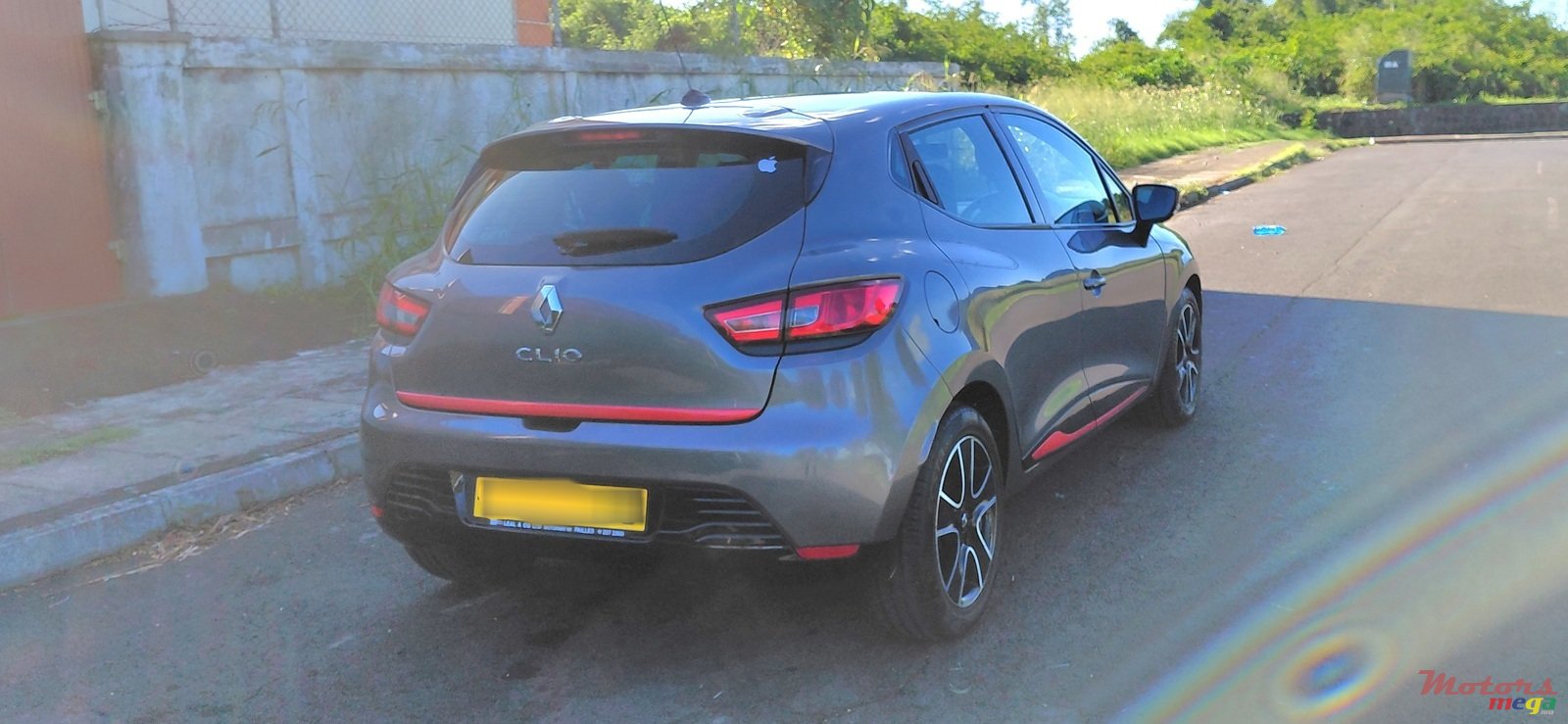 2013' Renault Clio photo #4