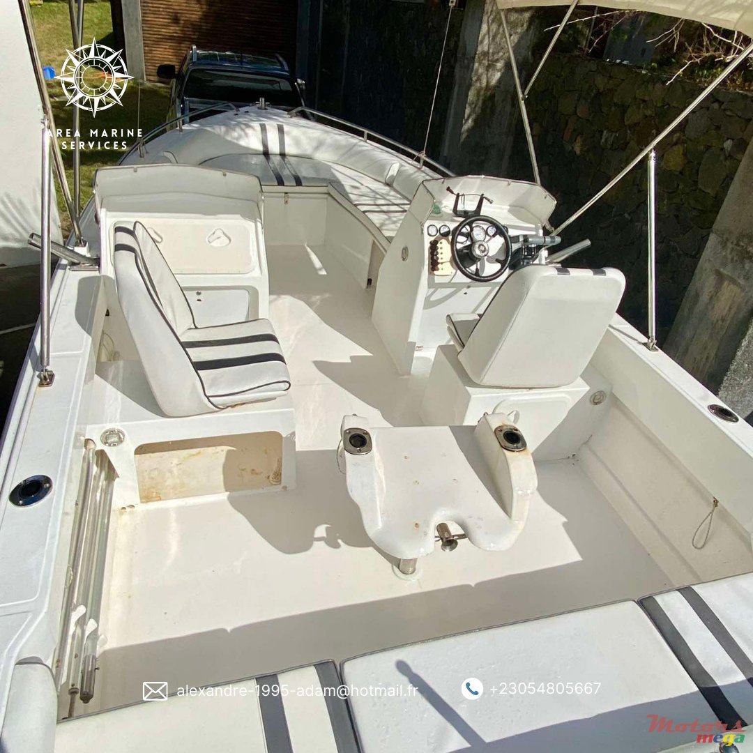 2011'  PRO 2000 22FT photo #3