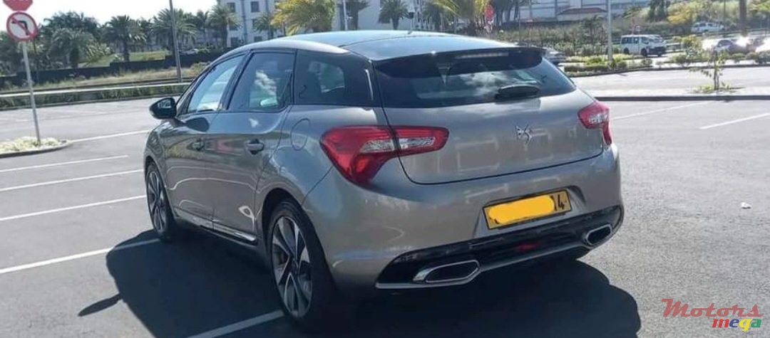 2014' Citroen DS5 photo #4