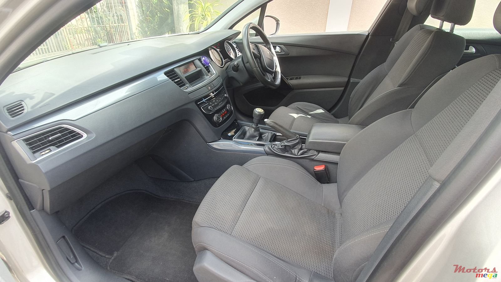 2012' Peugeot 508 photo #4