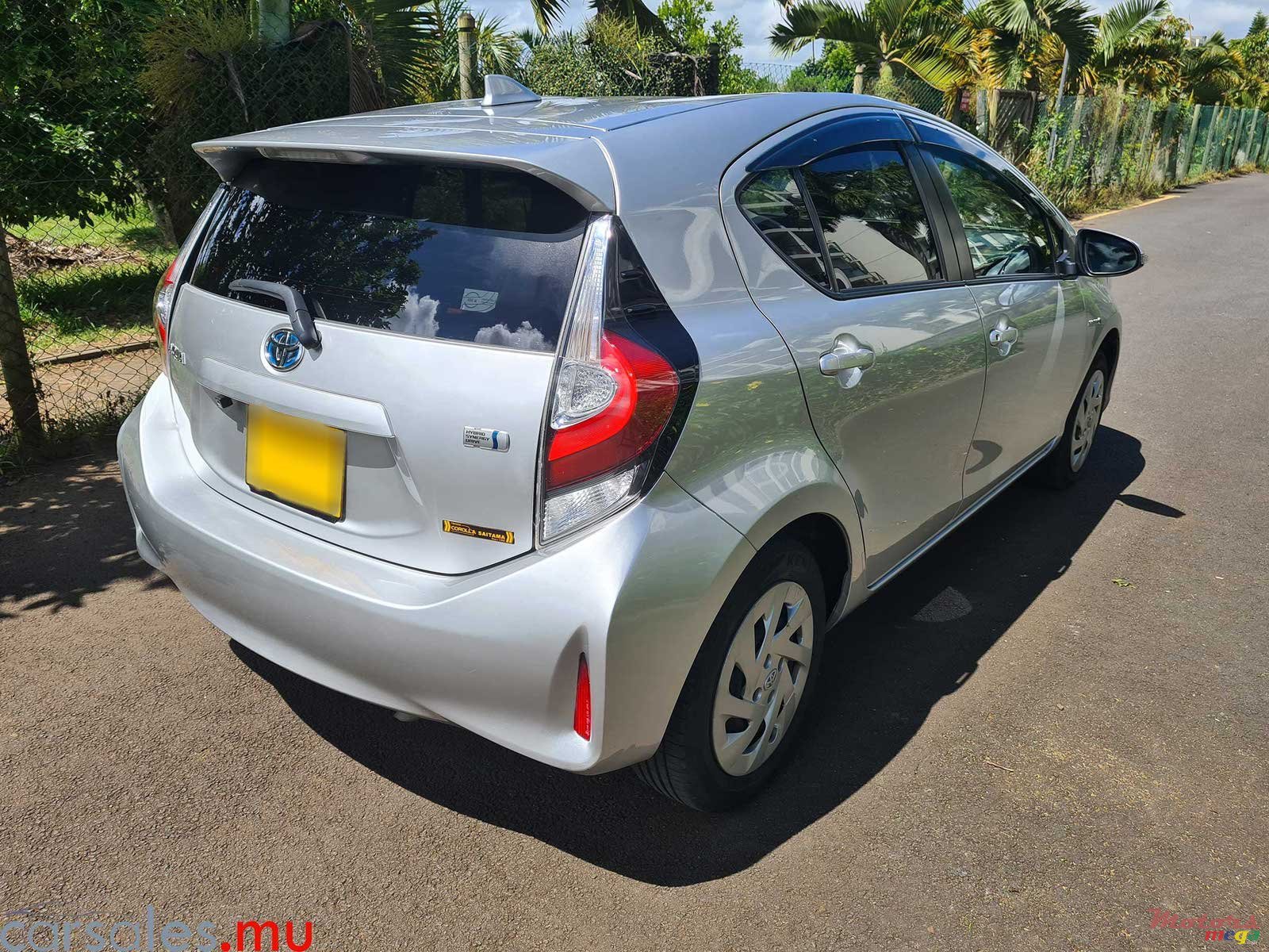 2018' Toyota Aqua 1.5 Hybrid photo #4