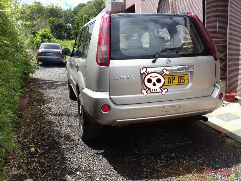 2005' Nissan X-Trail TURBO DIESEL photo #2