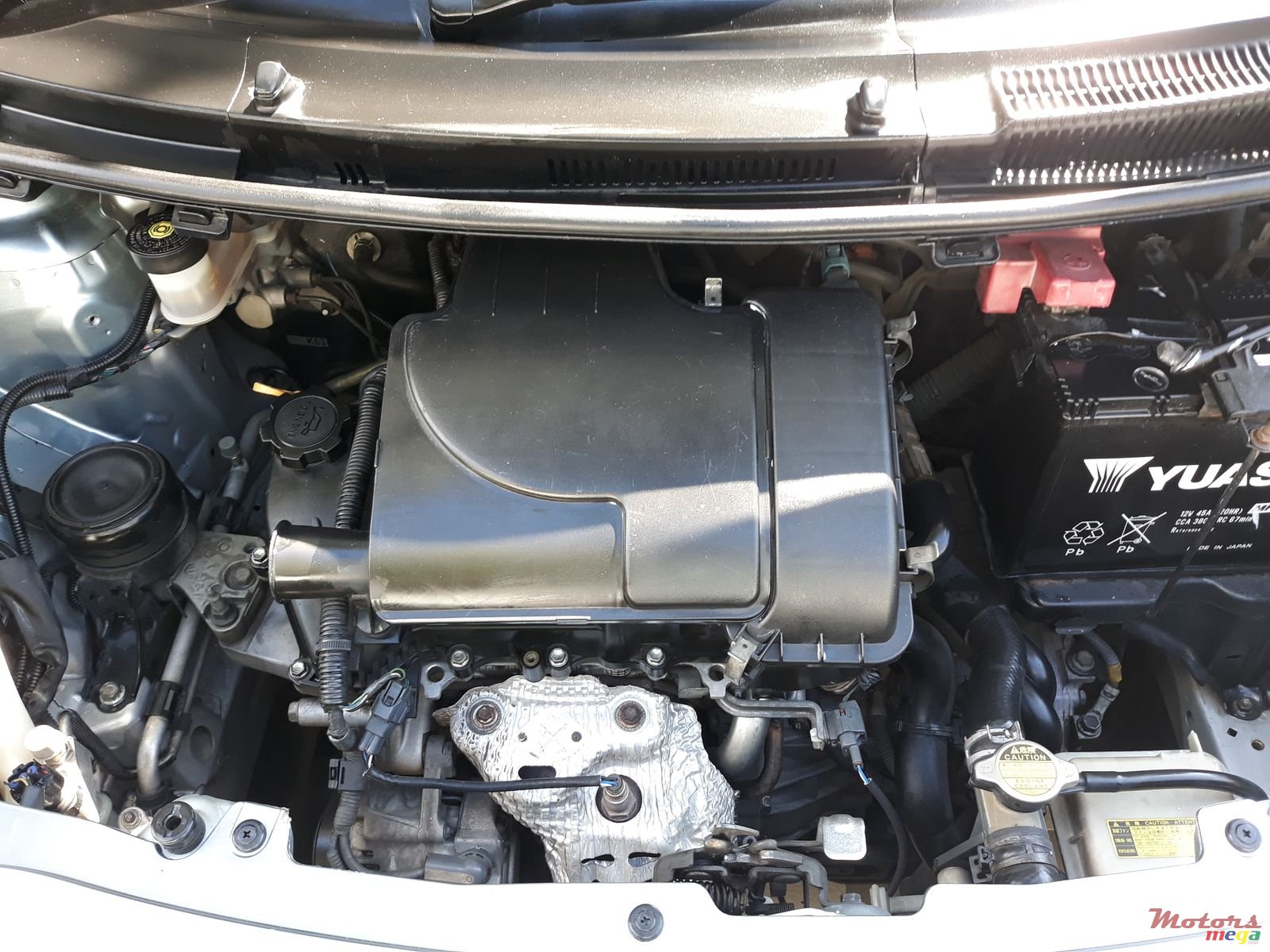 2006' Toyota Vitz photo #4