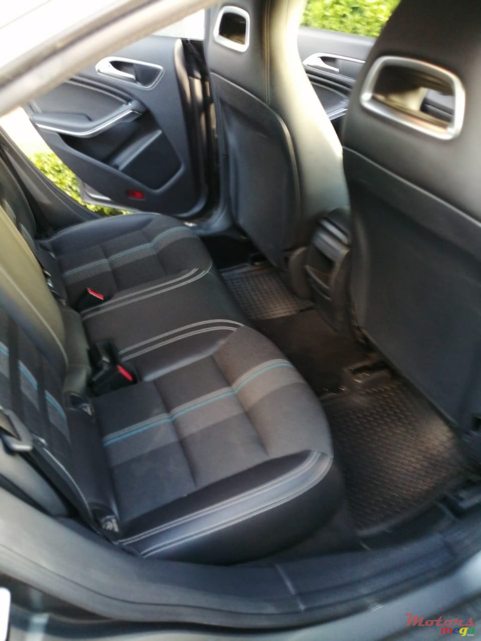 2017' Mercedes-Benz CL 200 URBAN photo #4