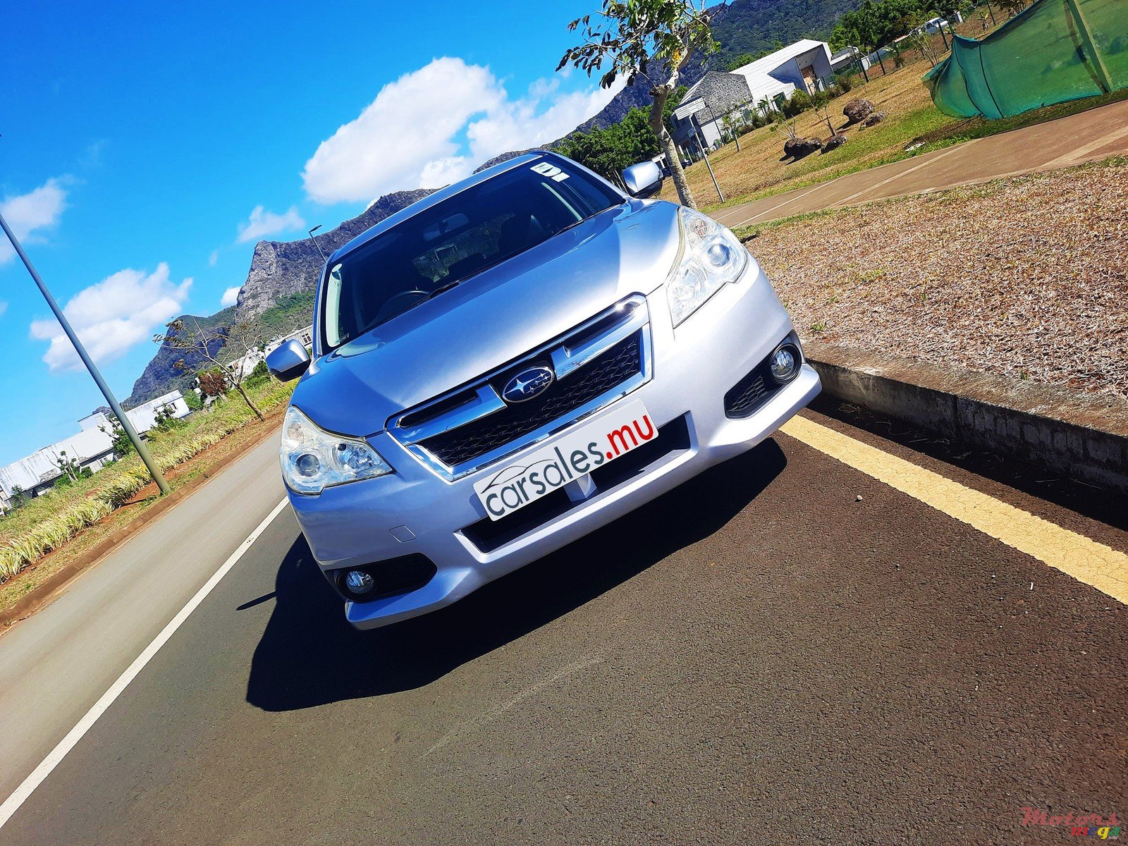2013' Subaru Liberty 2.5 photo #1