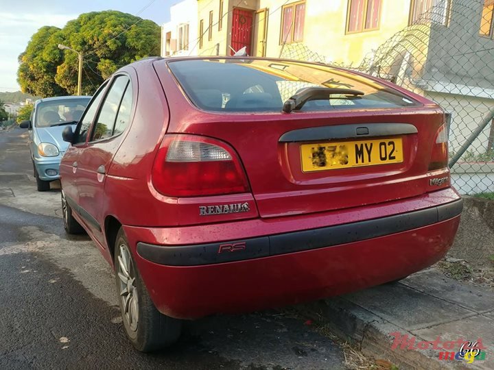 2002' Renault Megane photo #4