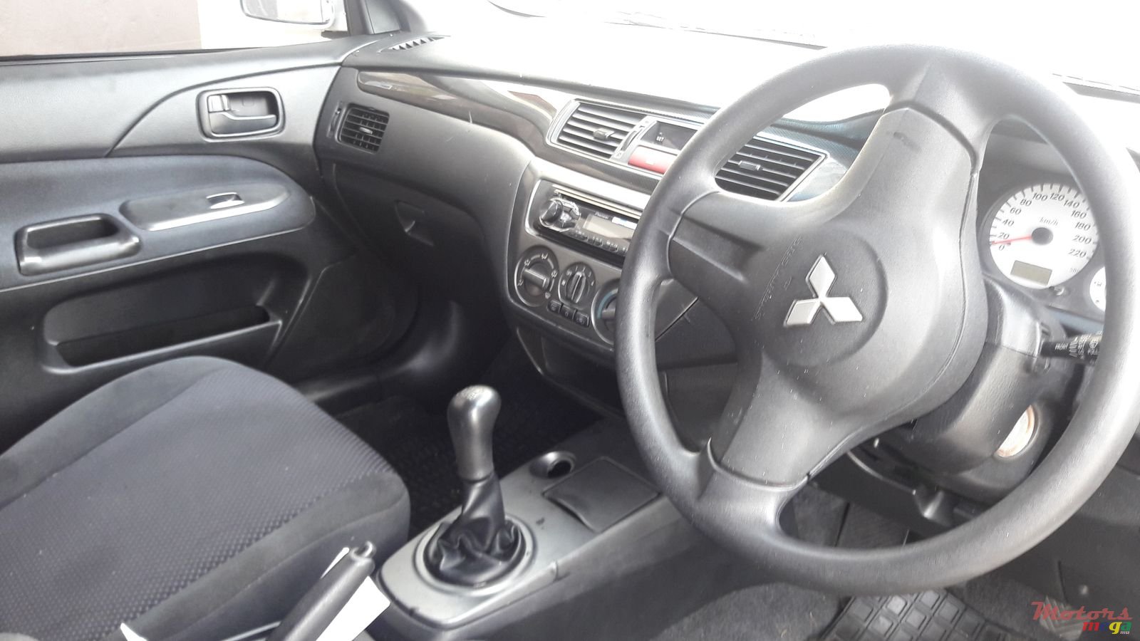 2008' Mitsubishi Lancer Station wagon photo #4