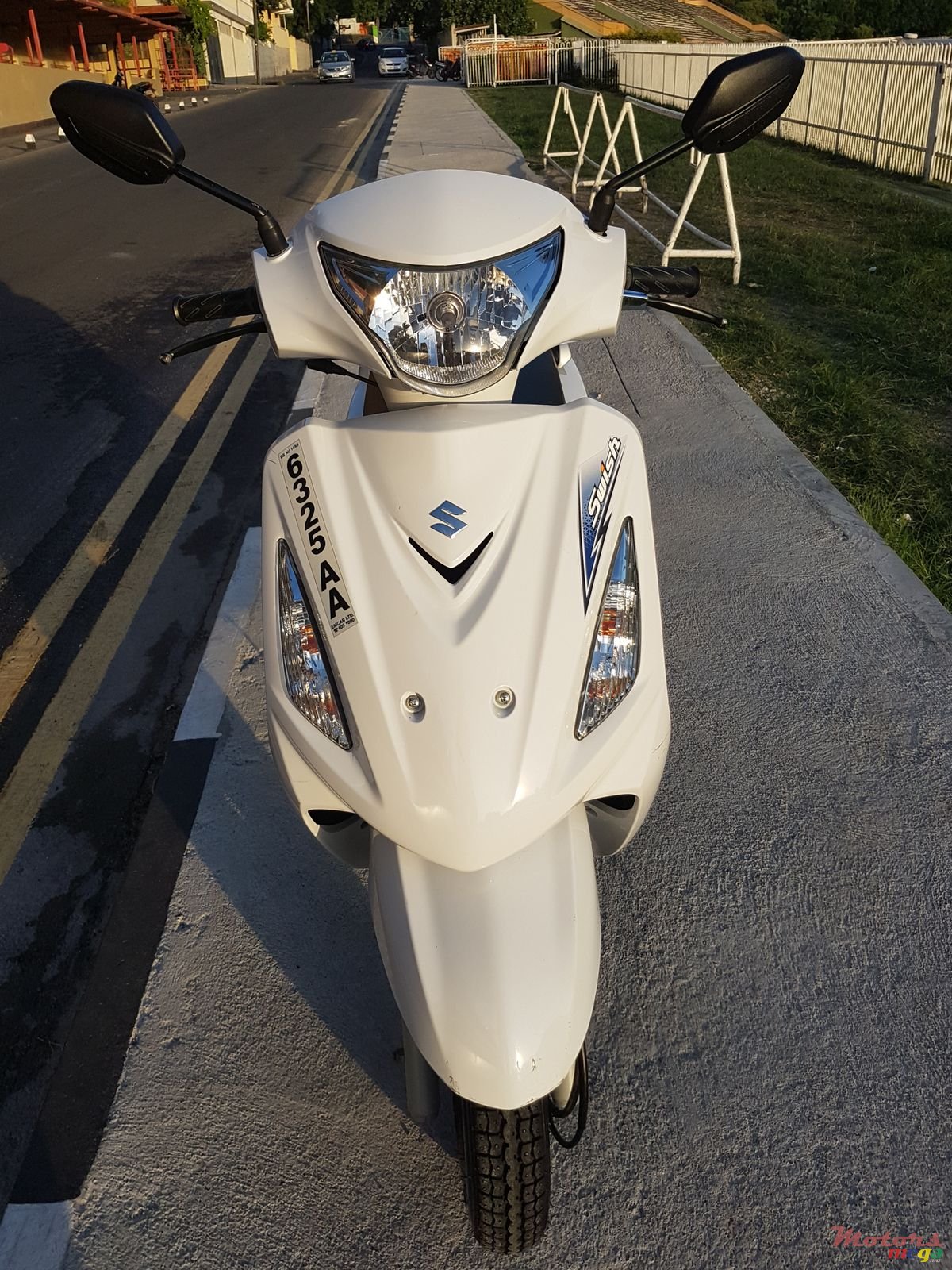 2015' Suzuki photo #4