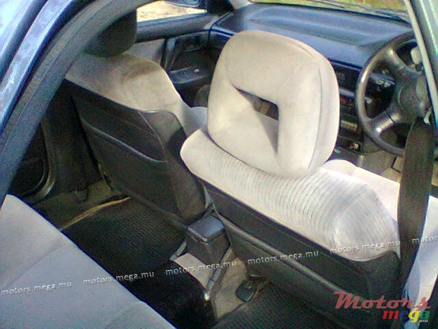 1992' Mazda photo #4