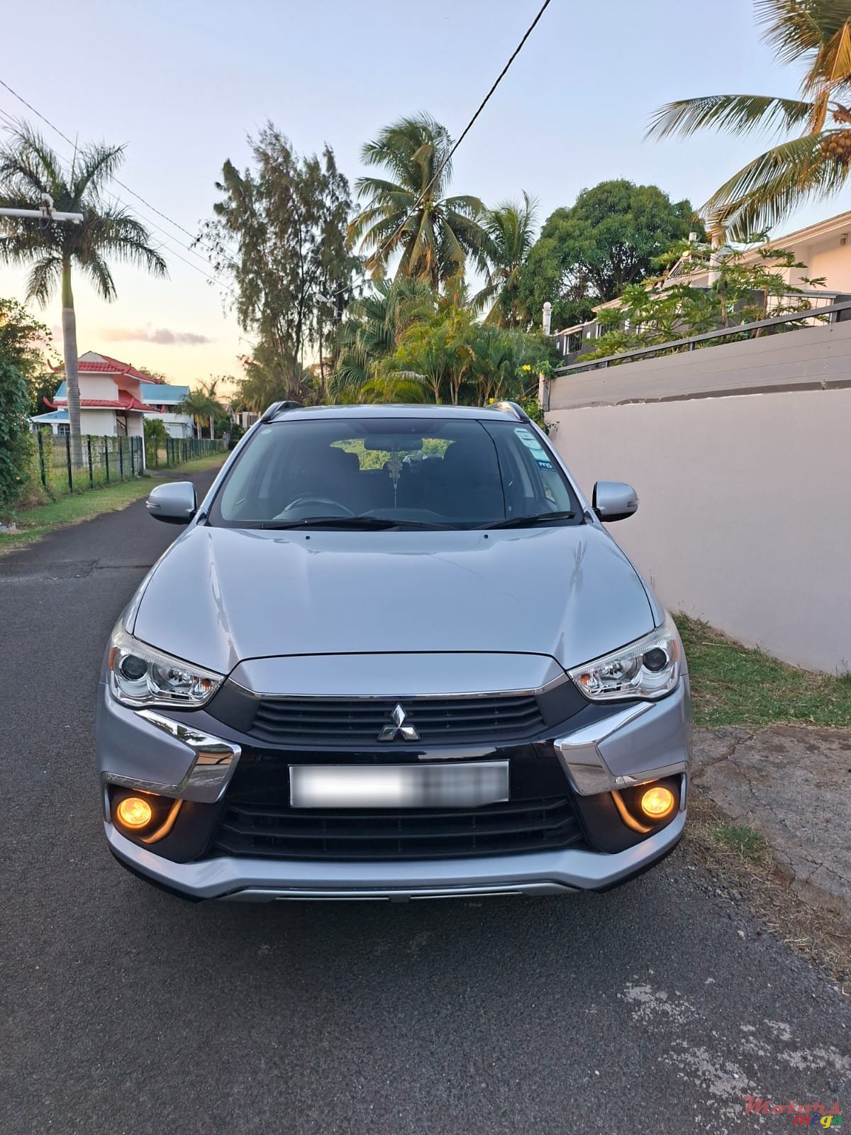 2017' Mitsubishi ASX photo #3