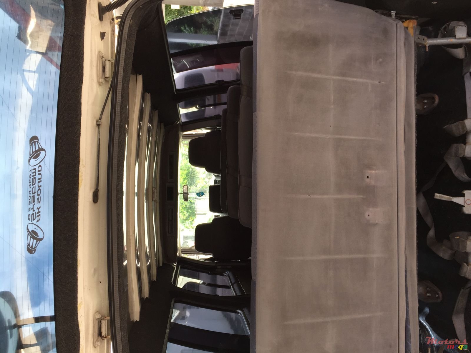 2004' Nissan Urvan photo #4