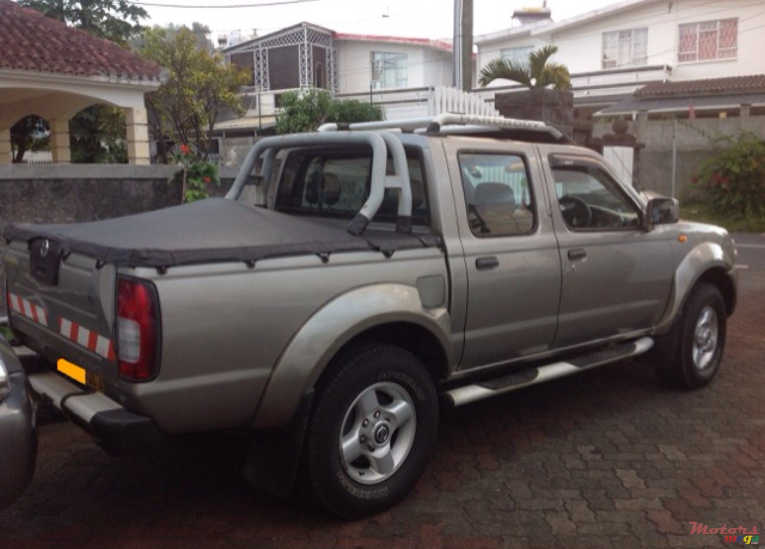 2005' Nissan photo #3