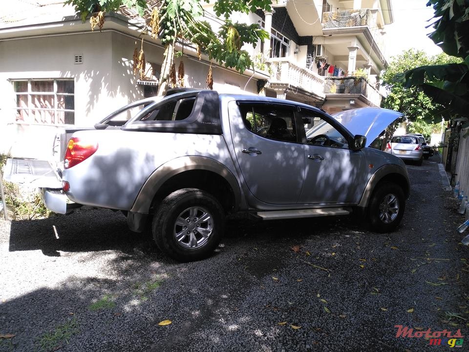 2009' Mitsubishi L 200 Sportero photo #7
