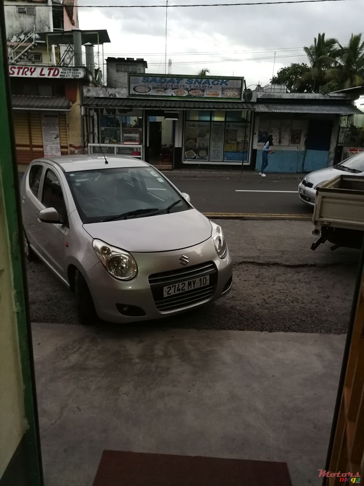 2010' Suzuki Celerio photo #4