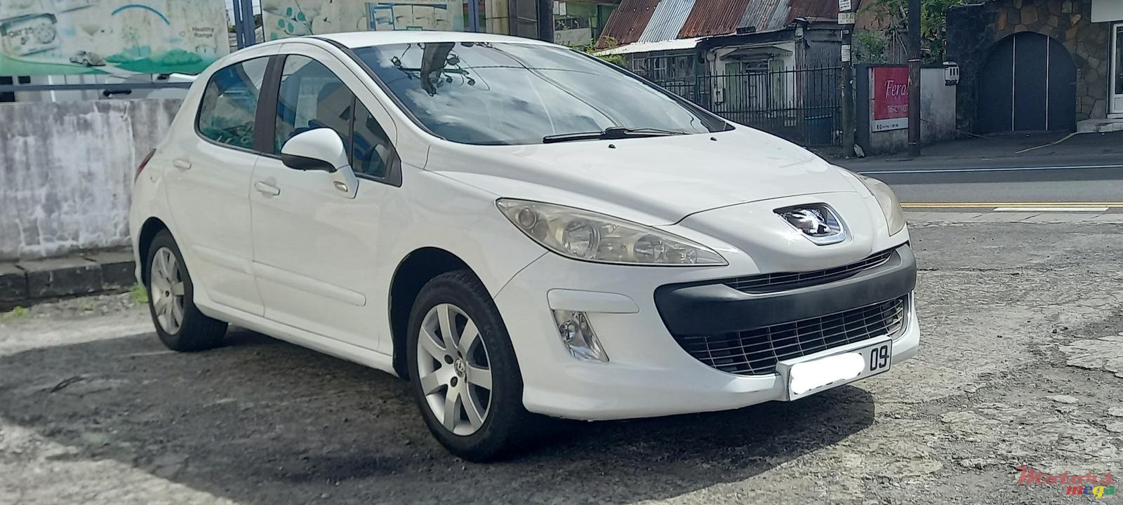 2009' Peugeot 308 photo #1