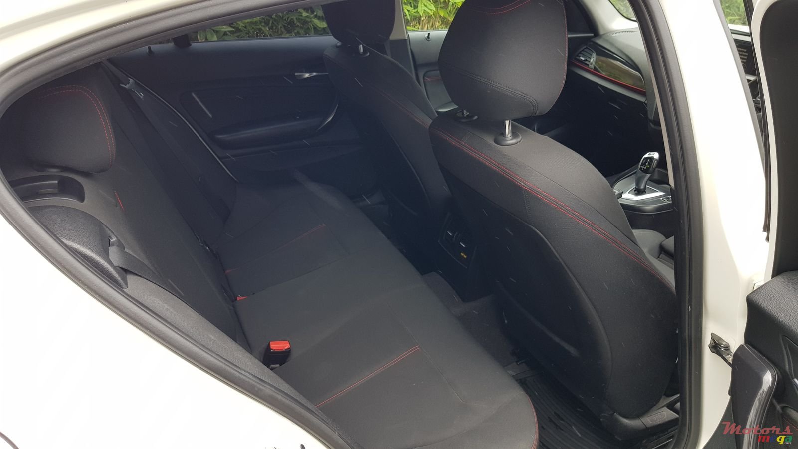 2011' BMW 116 Automatic sport line photo #6