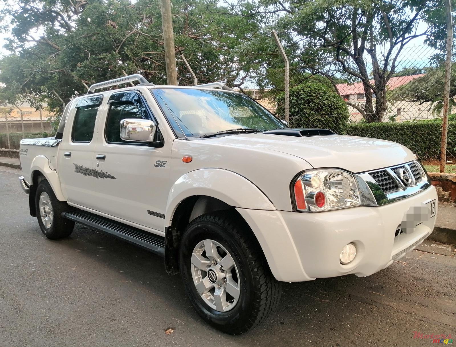 2018' Nissan Hardbody photo #3