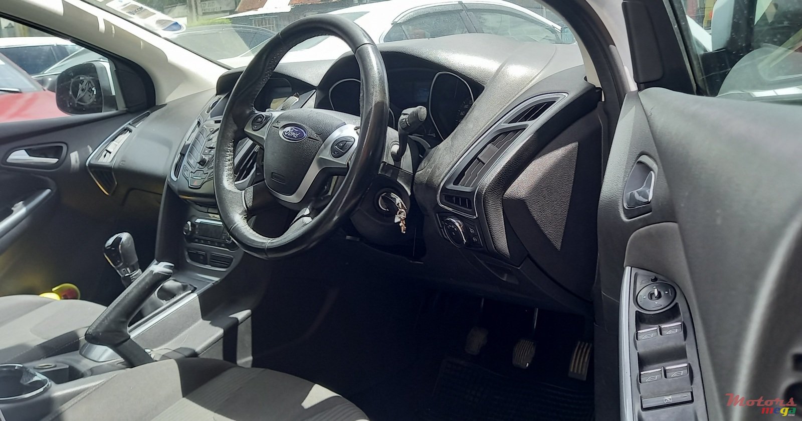 2012' Ford Focus photo #5