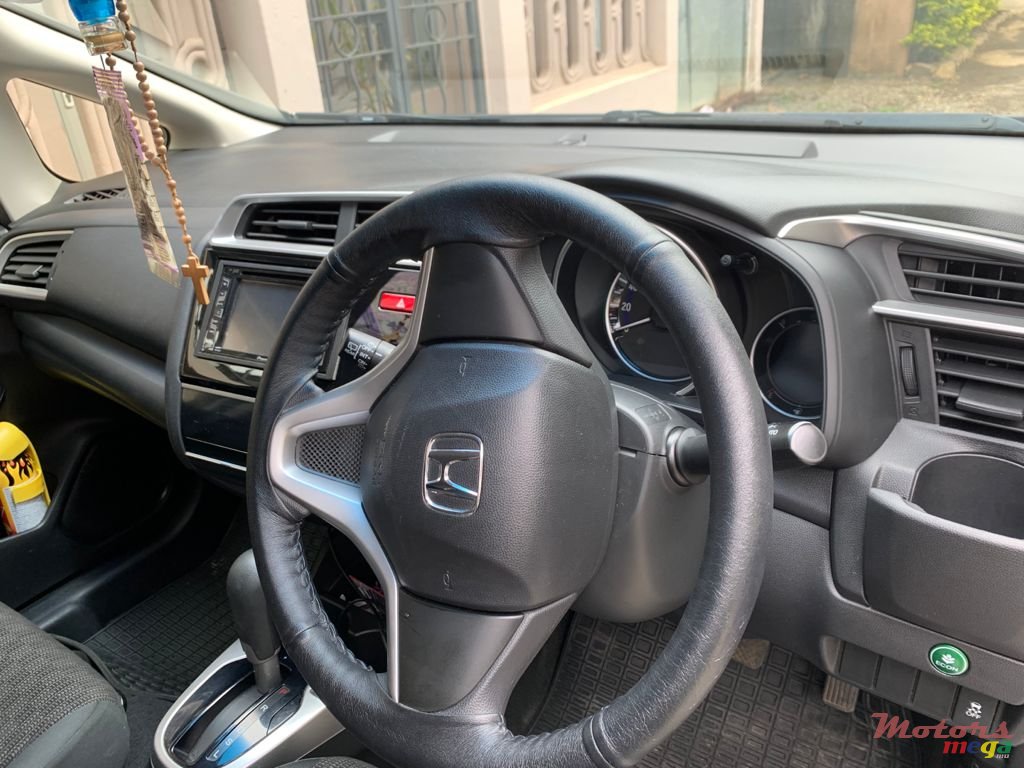 2013' Honda Fit photo #1