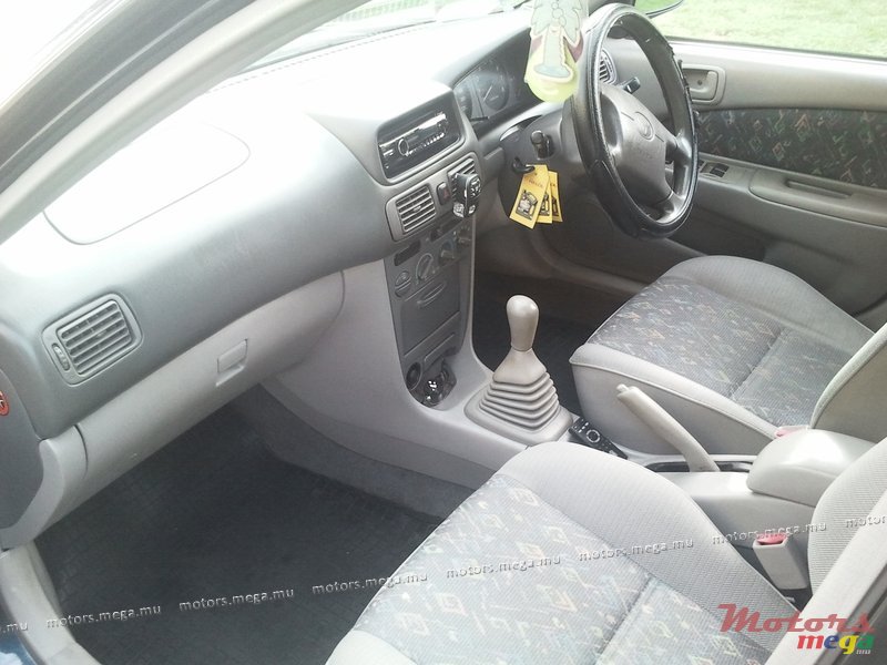 1999' Toyota photo #2