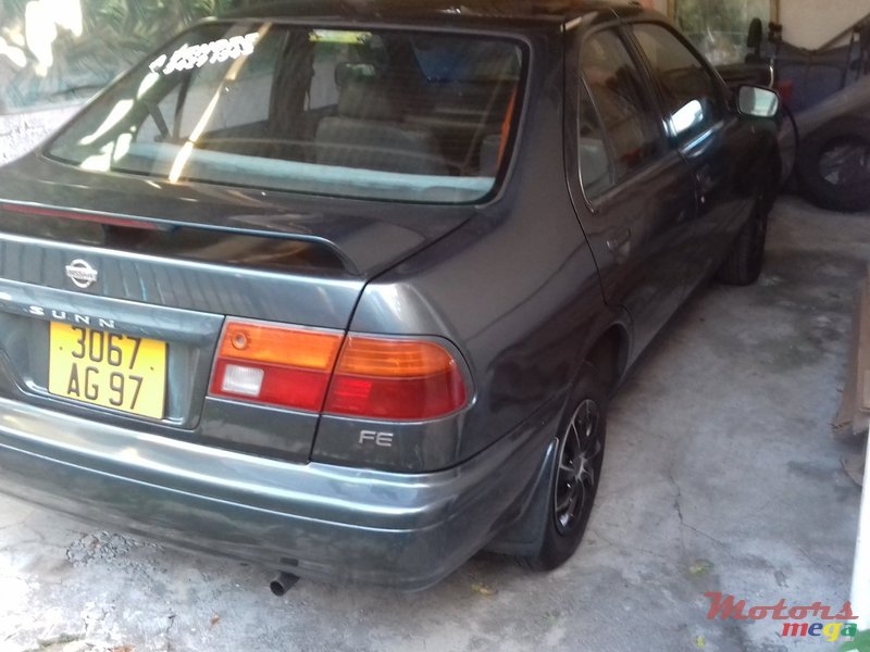 1997' Nissan Sunny photo #1