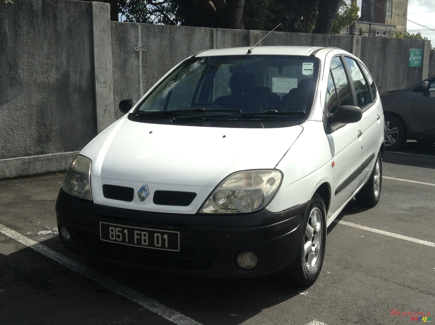 2001' Renault Scenic photo #1