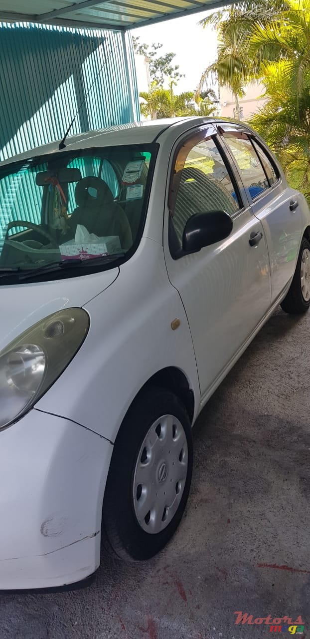 2004' Nissan March photo #2