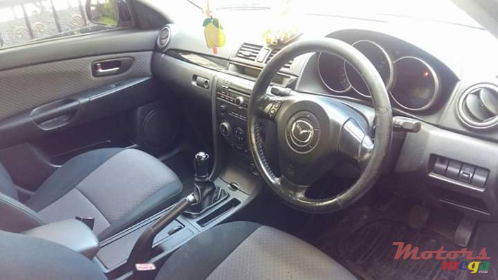 2006' Mazda 3 photo #3